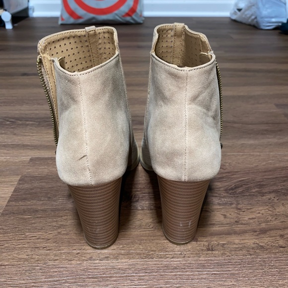 Nude Booties - Picture 3 of 4